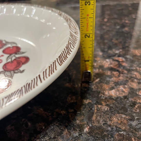 Vintage Cherry Pie Baking Dish - Picture 10 of 10